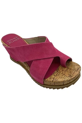 Donald Pliner女式Sisu皮革厚底麂皮绒楔形洋红色 — 第 1/3 张图片