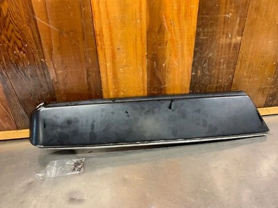 Alfa Romeo Spider S3 • Parachoques trasero original, lado del conductor, usado. AR5195 Foto 1 de 4