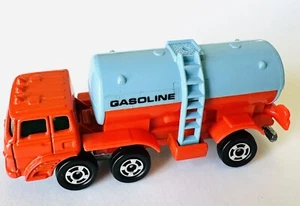 Vintage Tomica FUSO Truck Series 7.90.91 GASOLINE TANKER Red Blue made in Japan - Picture 1 of 6