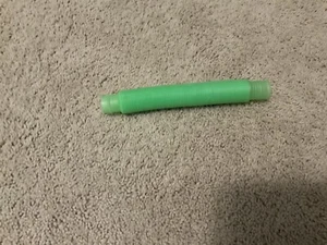 Green Pop Tube - Picture 1 of 2