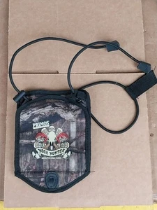 Primos Mouth Call Case Hook Hunter Holds Up To 8 Calls - Picture 1 of 5