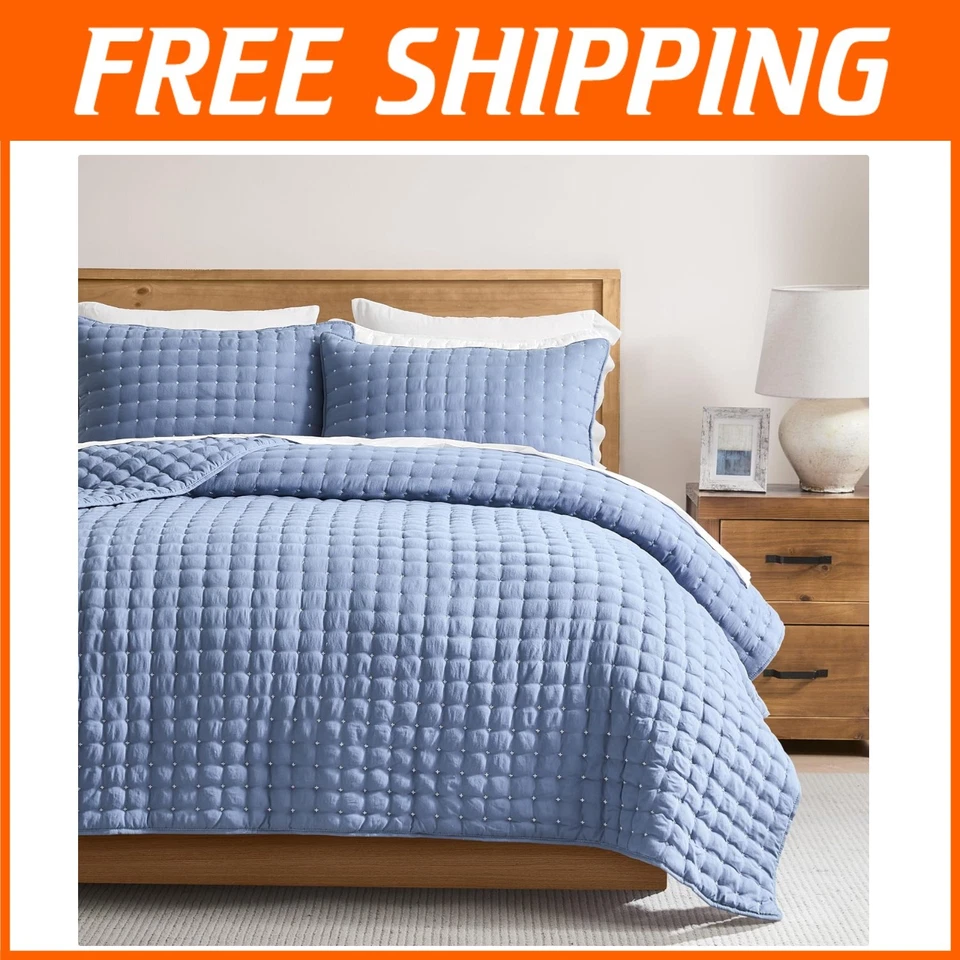 Oversized 118x106" Blue Quilt Set with Pillow Shams for Modern Bedrooms - Image 1 of 4