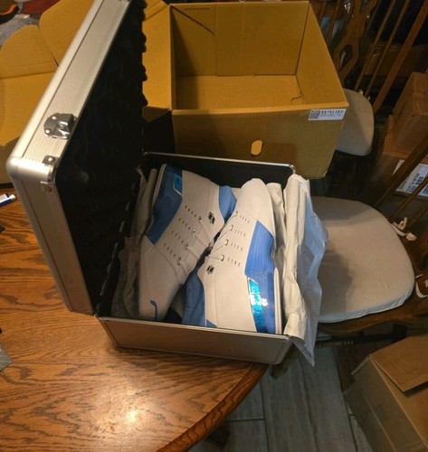 Picture 1 of 9