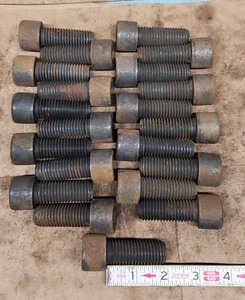 Lote de 21 tornillos de cabeza de zócalo de acero de aleación de óxido negro de 3/4 - 10 X 2" - Imagen 1 de 1