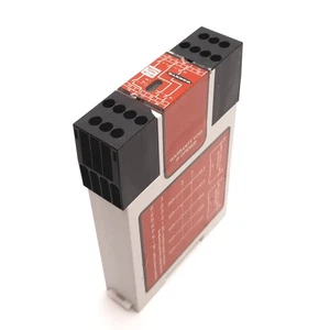 Banner IM-T-9A Light Curtain Safety Controller Relay Interface Module 3NO 6A - Picture 1 of 5