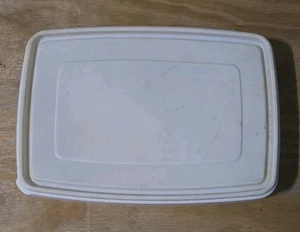 Rubbermaid Servin' Saver Container #0070 #7 White Lid Deviled Egg Keeper USA - Picture 1 of 9
