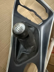 OEM 2015-2023 Dodge Challenger Hectic Mesh Shifter Complete Trim Bezel 5LF09XSBA - Foto 1 di 11