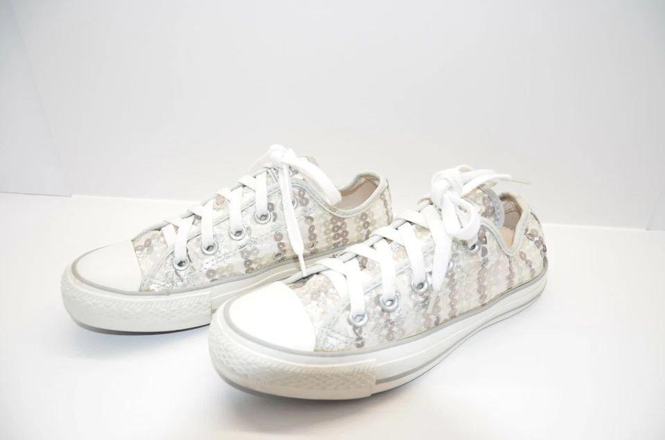 Zapatos bajos Converse de moda con lentejuelas blancas talla 6 Foto 1 de 4