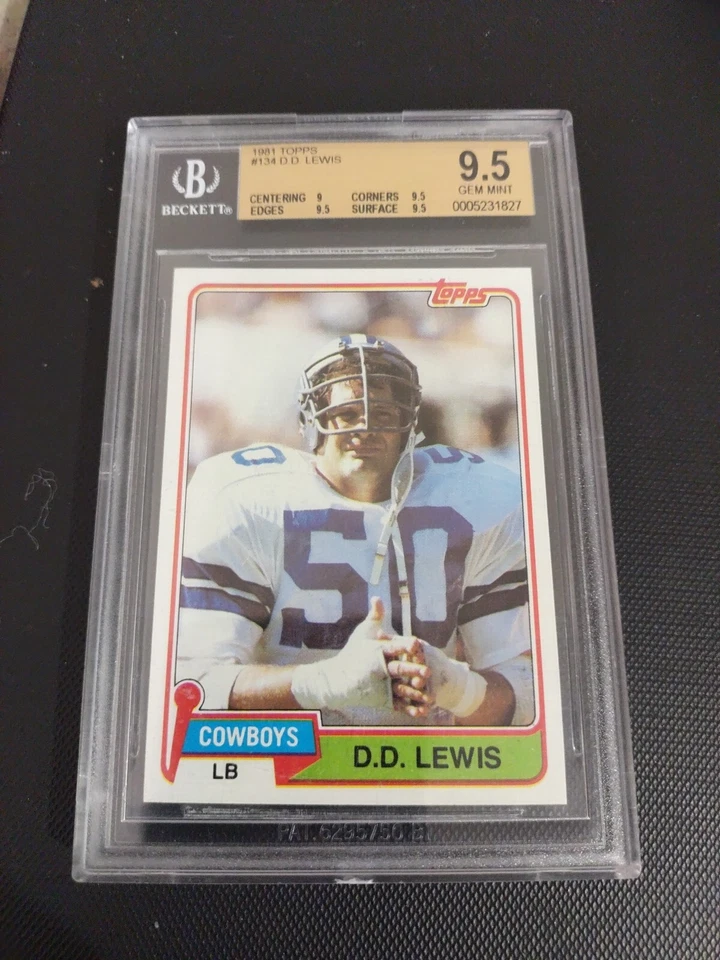1981 Topps #134 D.D LEWIS  BGS 9.5 - Image 1 of 3