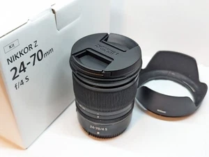 MINT - Nikon NIKKOR Z 24-70mm f/4 S Zoom Lens - Picture 1 of 8