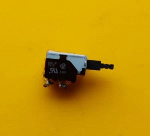 Fostex R8 Reel Tape Recorder Parts Original Original Switch Button - Imagen 1 de 1