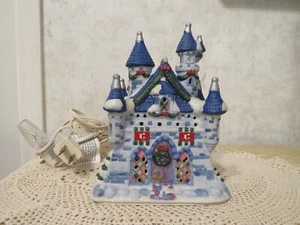 DISNEY CINDERELLA CASTLE LIGHT-UP VILLAGE BUILDING HOUSE BLUE CERAMIC 6.25" - Picture 1 of 7