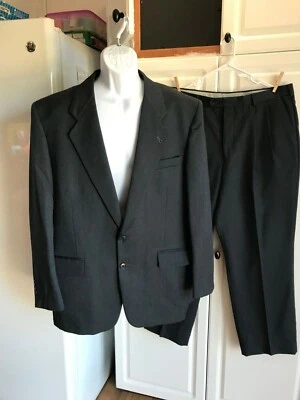 Men's Gianfranco Ruffini Blazer/Pant Set Blue+ size Blazer 44R Pants 39R Checks - Image 1 of 4