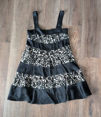 Diane von Furstenberg ABBY Silk Tiered Dress Size 4 W/ Pockets Lined  - Image 1 of 4