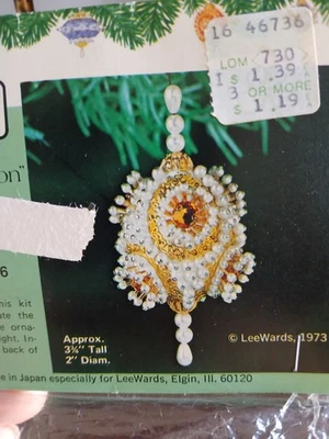 De Colección LeeWards Push Pin Lentejuelas Cuentas Navidad Adorno Kit Dorado Sellado 1973 Foto 1 de 3