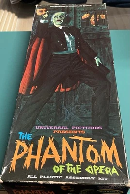 Aurora 1963 Phantom of The Opera Complete Model Kit Canadian Version - Image 1 of 3