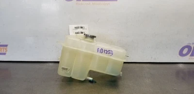 24 NISSAN TITAN XD RADIADOR REFRIGERANTE RESERVORIO 5,6 L Foto 1 de 4