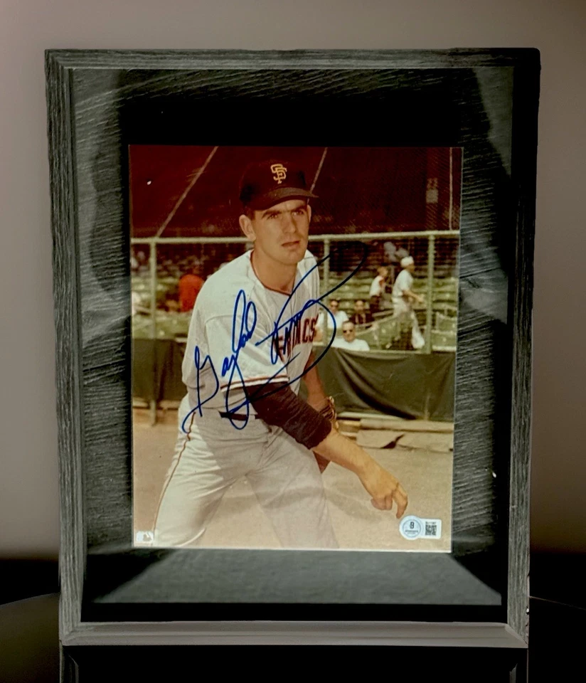 Gaylord Perry (HOF 91) Signed 8x10 Photo Autograph Auto PSA/DNA A. Framed‼️ - Image 1 of 2