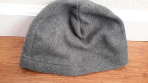 Unisex Winter Fleece Beanie Hat Skull Ski Warm Solid Watch Caps Gray EUC - Picture 1 of 4