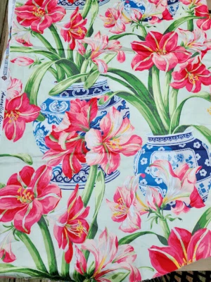 Tela AMARYLLIS GLORIOSA TELAS Westgate serigrafía 1 1/2 yardas (restos) Foto 1 de 4