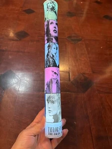 Taylor Swift Eras Tour Merch Leuchtstab Leuchtstab Leuchtstab funktioniert - Bild 1 von 4