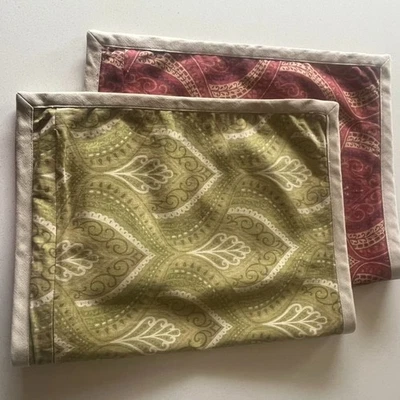 Vtg Pottery Barn Moroccan Linen Blend Pillow Covers (2) Red & Green 16x26 - Image 1 of 4