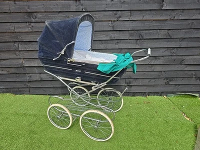 Marmet Luxury Pram - Image 1 of 4