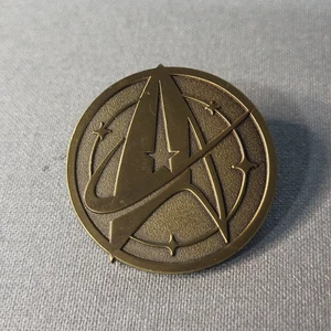 Star Trek Discovery Round Bronze 1 inch tall Pin - Picture 1 of 3