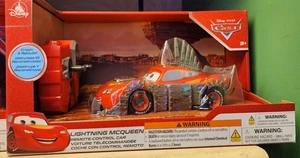 Coche de control remoto Lightning McQueen Cars Crash & Rebuild de Disney Parks nuevo 2025 - Imagen 1 de 1