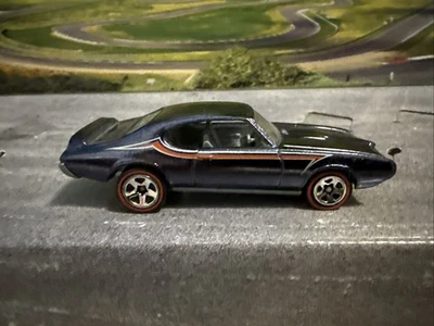 Hot Wheels 69 1969 Pontiac GTO Classics No27 из 30 серия 3 Spectraflame фиолетовый - Изображение 1 из 4