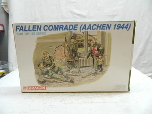 Dragon 1:35 Model Kit German Fallen Comrade Aachen 1944 Box 6119 - Picture 1 of 3