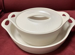 Corning Ware Creations Stoneware 1.5QT Round Dutch Oven Lid 10in Dish Set Of 2 - Picture 1 of 9