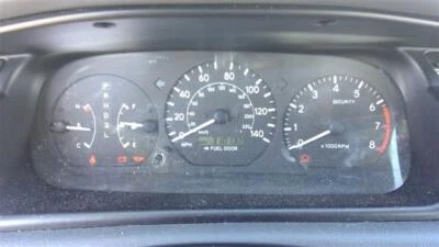 Used Speedometer Gauge fits: 2001 Toyota Camry MPH cluster w/theft 6 cylinder ex - Image 1 of 4