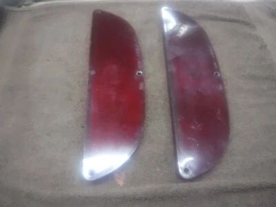 Lente de luz trasera Ford Sunliner 1960 usada pieza OEM # FRST-60 Foto 1 de 4