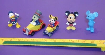 DISNEY Jiminy Cricket MatchboX/Lesney TOMY MICKIE MOUSE PD-5  SMALL  FIGUREINES - Image 1 of 4