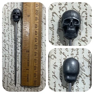 Memento Mori Skull Cravat tie hat lapel stick pin - Picture 1 of 4