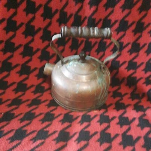 Vintage Copper Kettle Wood Handle not connected  - Picture 1 of 5