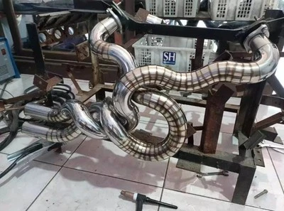 FORWARD CONTROL Custom Exhaust Tangled Pipe Fits for Harley Davidson DYNA - Image 1 of 4