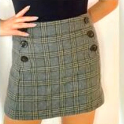 Gap Gray Plaid Wool Blend Mini Skirt Size 12 Preppy Winter Workwear - Image 1 of 4