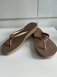 BNWOT Gold Havaianas Slim Platform/ Wedge Flip Flops Sandals Uk 7-8 EUR 41-42 - Picture 1 of 7