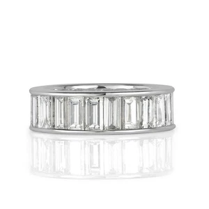 Banda de eternidad de diamantes talla baguette de 5,73 quilates en platino - Imagen 1 de 3
