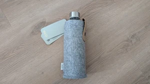 ♻️ equa®️ Glasflasche 750ml mit Filzhülle / Unbenutzt Top Zustand - Bild 1 von 3