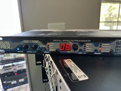 Peavy DDF2 Dual Deltafex Effects Processor - Image 1 of 4