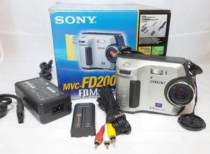 Boxed Sony Mavica Floppy Disk Digital Camera (MVC-FD200) - Picture 1 of 3