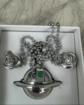 Isqueiro anime Nana com corrente de pedra dupla pérola - Imagem 1 de 3