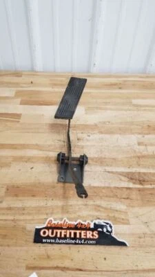 Jeep TJ Wrangler Gas Pedal 1997 1998 1999 2000 2001 2002 2003 2004 2005  26904 - Image 1 of 4