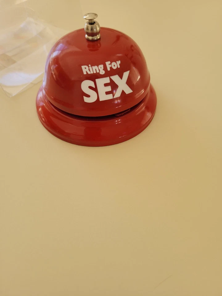 Anillo Para Campana de Sexo Adulto Despedida de Soltero Mesa Escritorio Bar Rojo Blanco Broma de San Valentín Foto 1 de 1