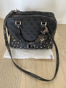Borsa Guess donna doppio manico con tracolla - Foto 1 di 9