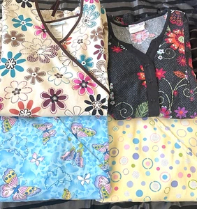 Lot of 4 Women’s Scrub Tops Small Colorful 3 are SB Scrubs, 1 UA Scrub - Picture 1 of 9