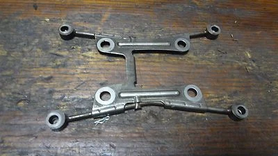 1982 HONDA VF750 MAGNA V45 VF 750 HM752 ENGINE CYLINDER HEAD OIL OILER LINE - Image 1 of 2